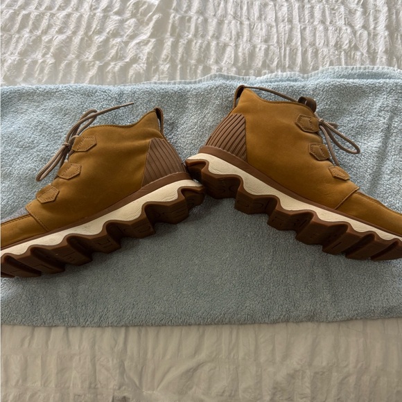 Women’s Sorel boots size 10 - Picture 2 of 4